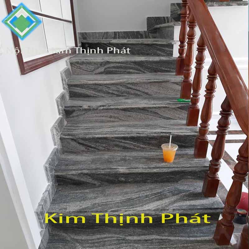 Cầu thang đá