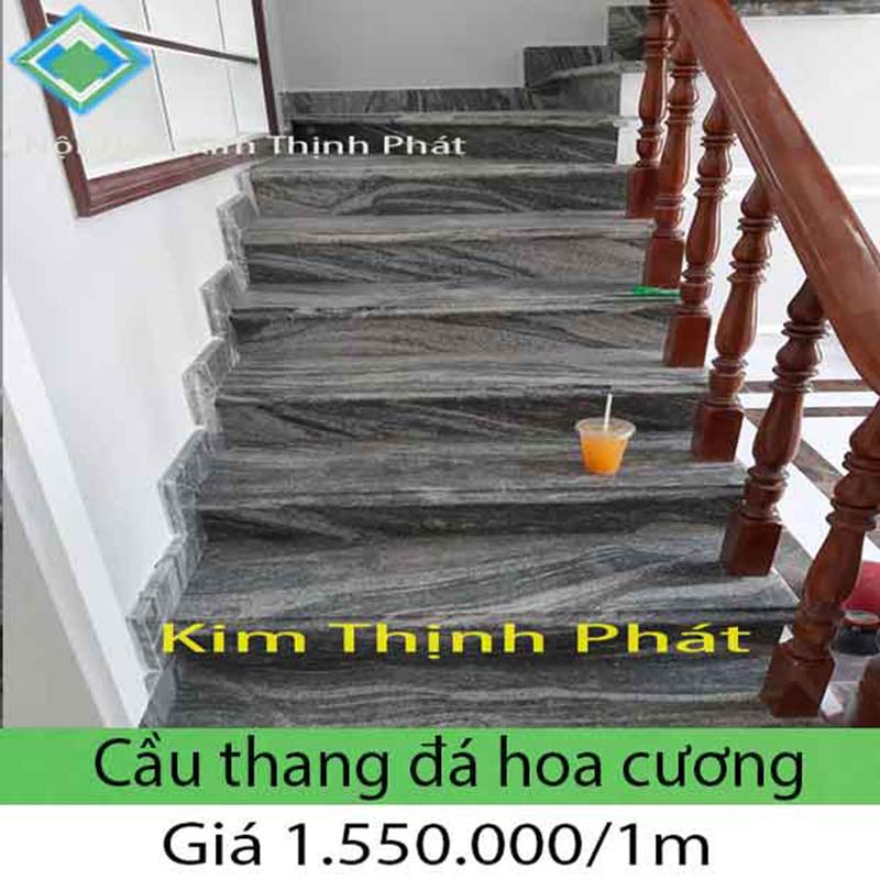 cầu thang đá hoa cương xám