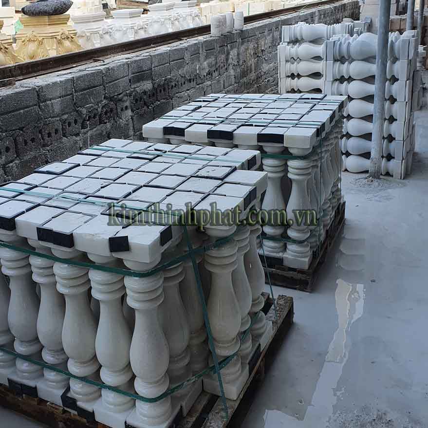 Con tiện đá hoa cương lan can màu tím