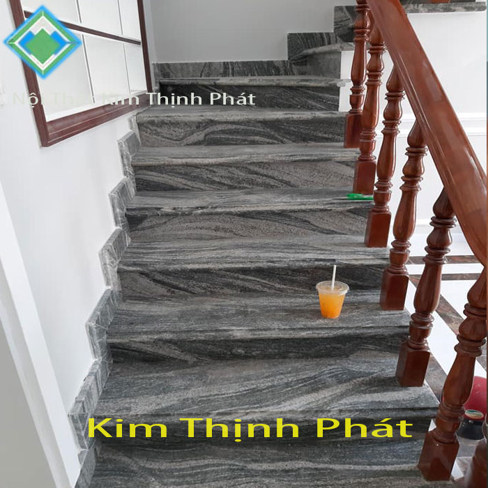 cầu thang ốp đá hoa cương5