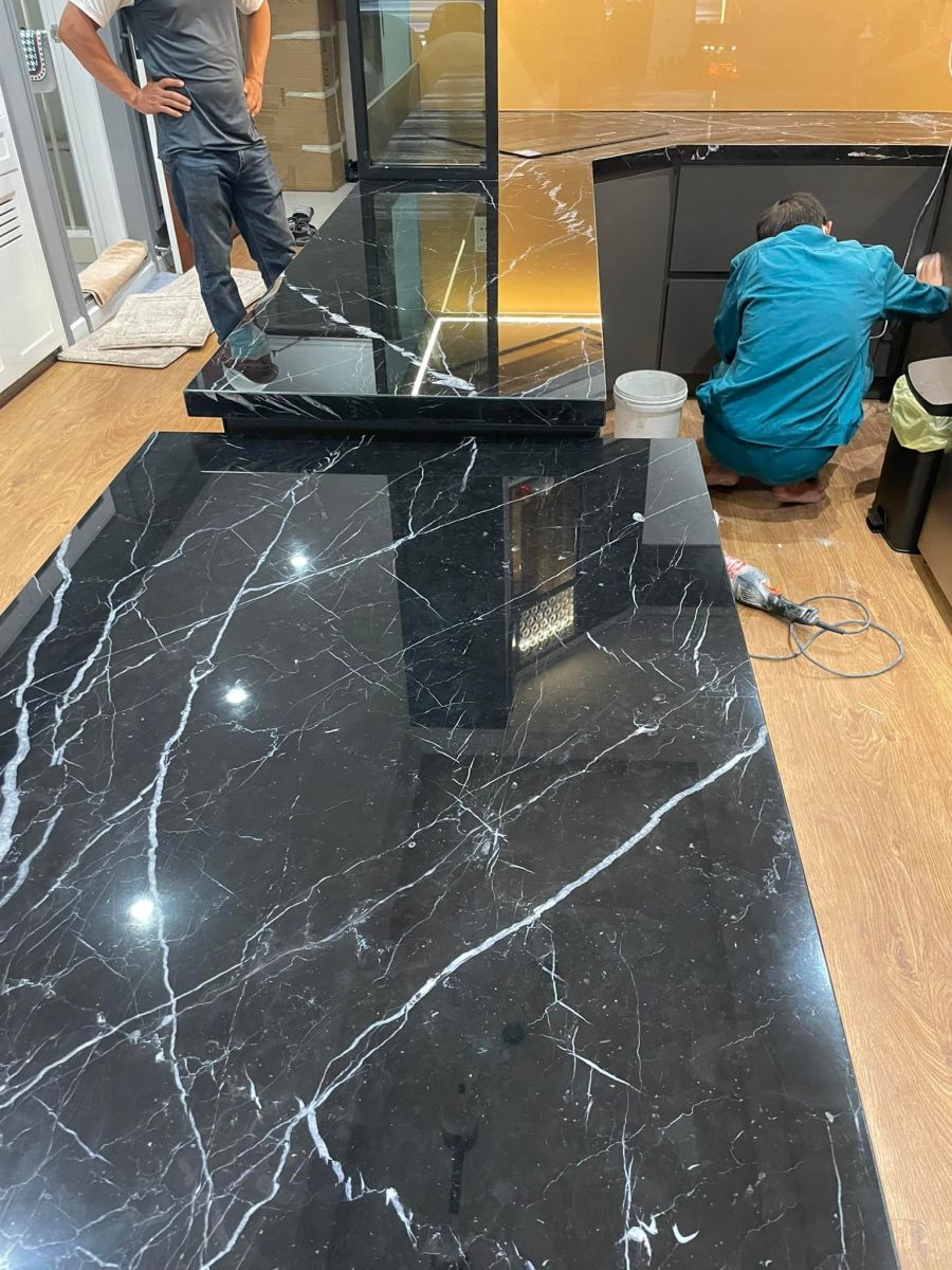 giá đá hoa cương marble bàn bếp