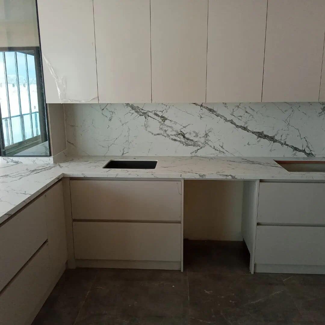 giá đá hoa cương marble bàn bếp