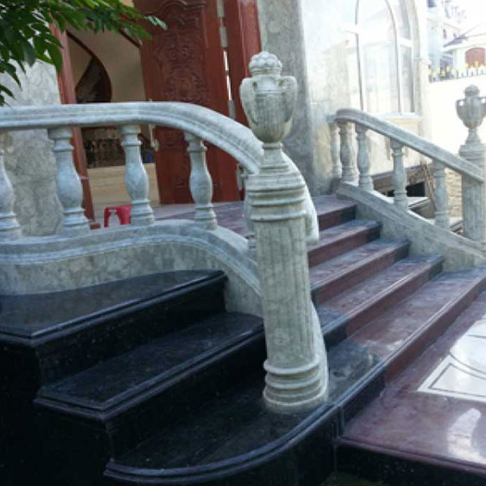 Cầu thang đá Hồ Chí Minh